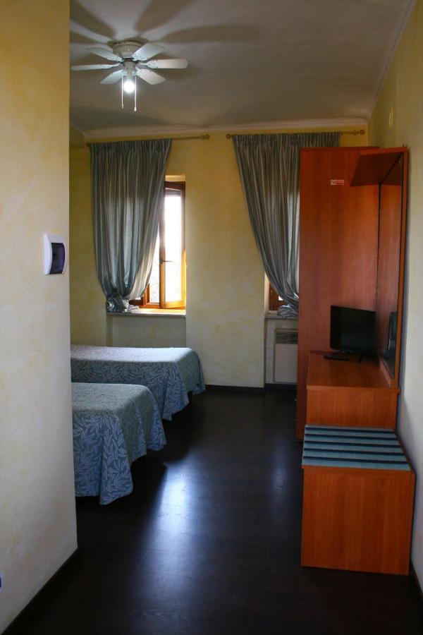Albergo Vecchio Pavone Borgaro Torinese Exterior photo