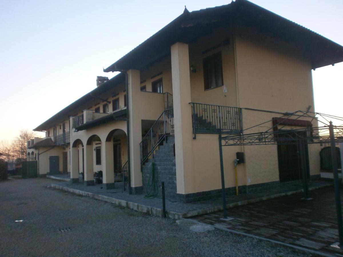 Albergo Vecchio Pavone Borgaro Torinese Exterior photo